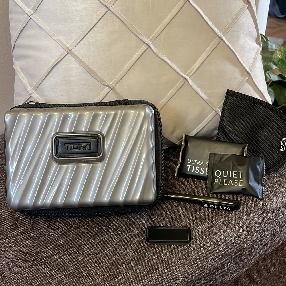 Tumi for Delta Hard Case